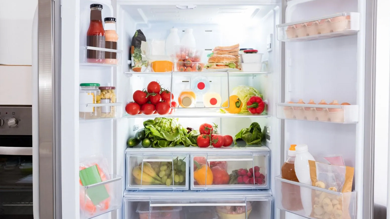 Foto - Uzmanlar ‘zehir saçıyor’ diyerek uyardı! Pişirdiğiniz yemeği buzdolabında saklıyorsanız dikkat