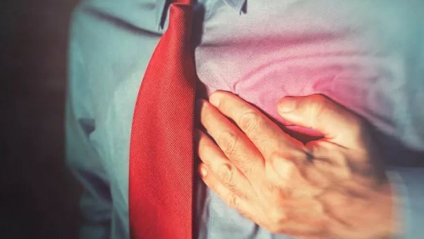 Foto - Uzmanlardan hayati uyarı! Sabahları bunu yapan kalp krizi geçiriyor