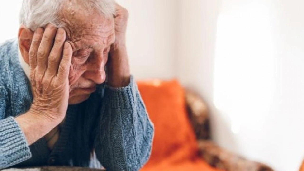 Foto - Uzmanlardan şaşırtan buluş! İki dil bilmek Alzheimer'i 5 yıl geciktiriyor