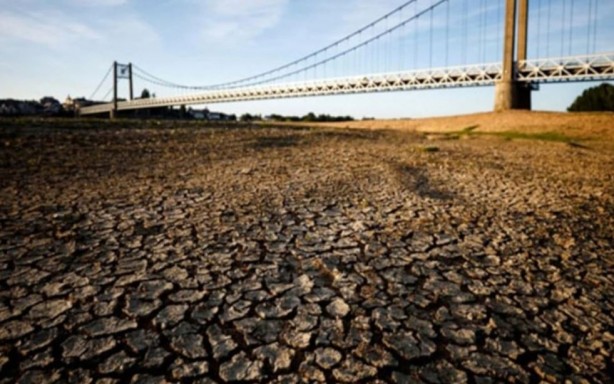 Foto - Uzmanlardan yapay zeka uyarısı! İklimi alt üst ediyor!