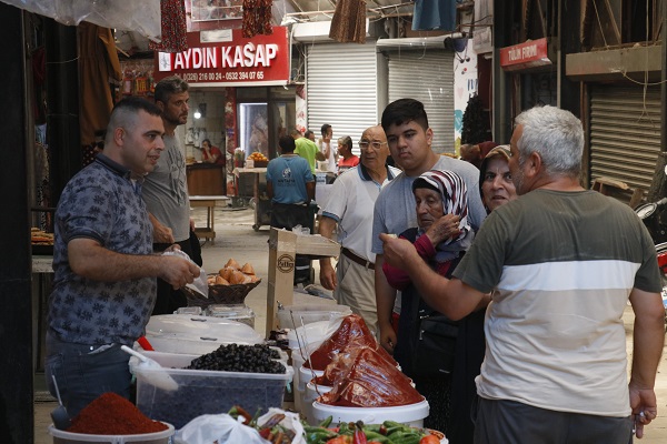 Foto - Uzun Çarşı eski ihtişamına kavuşuyor