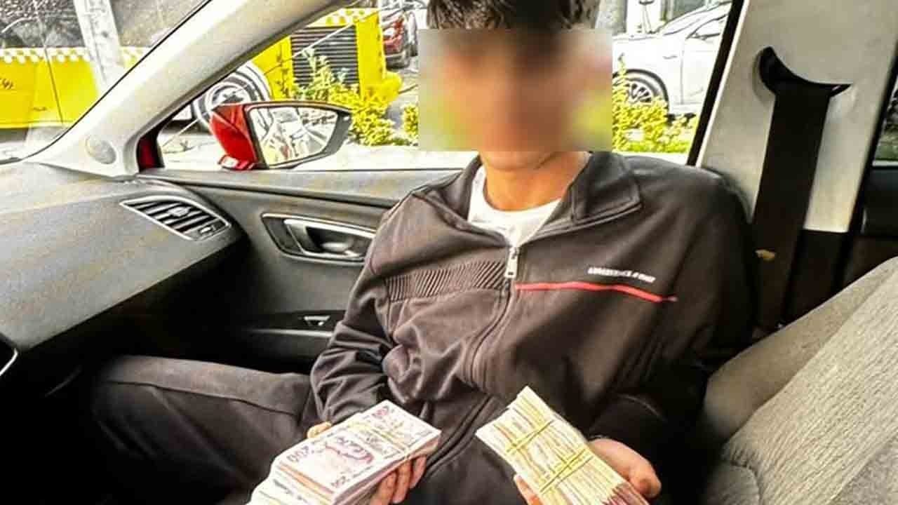 Foto - Uzun namlulu silahlarla 7 kilo altın çaldılar! Arabada pişkin pişkin böyle poz verdiler