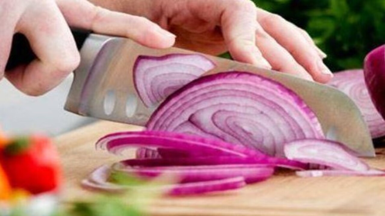 Foto - Uzun süre bekletince…! Dilimlenmiş soğanın zararı açıklandı