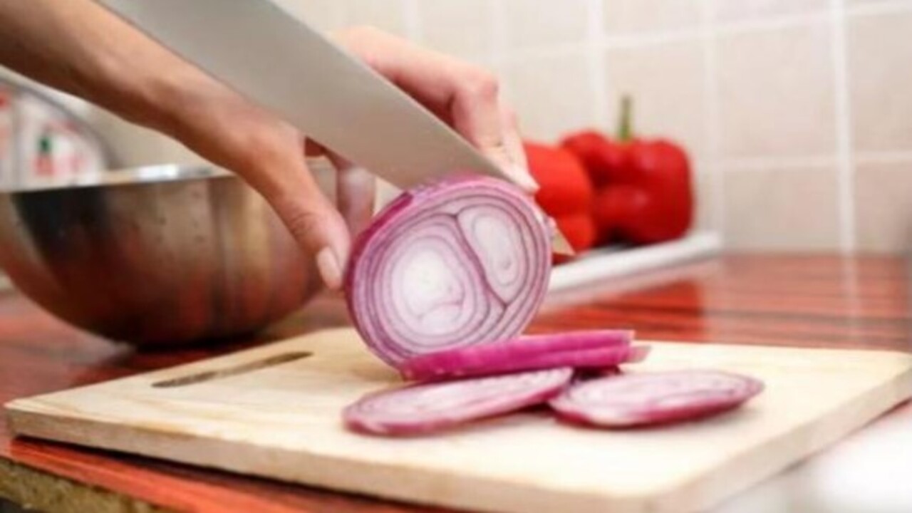 Foto - Uzun süre bekletince…! Dilimlenmiş soğanın zararı açıklandı