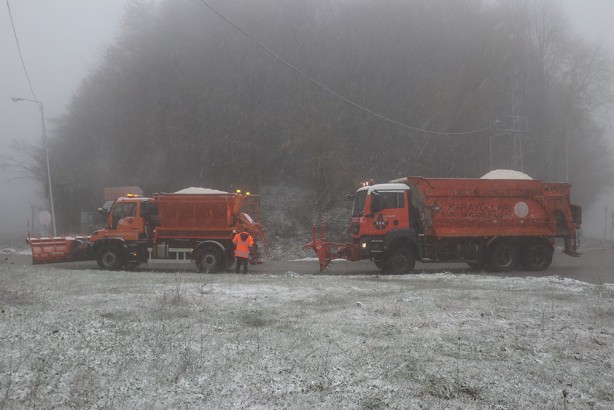 Foto - Uzun yola çıkacaklar dikkat! Bolu Dağı'nda kar etkisini arttırdı!