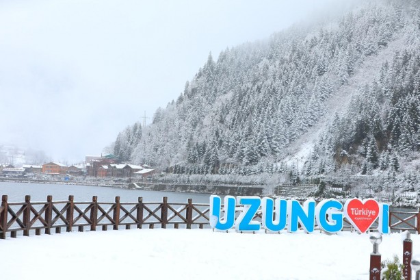 Foto - Uzungöl beyaza büründü! Kartpostallık görüntüler