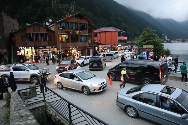 Foto - Uzungöl'de bayram bereketi