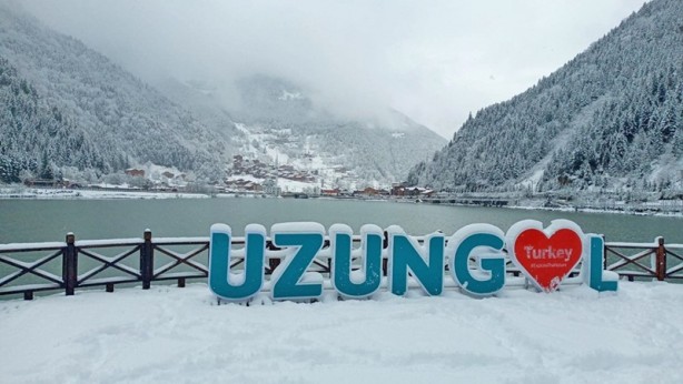 Foto - Uzungöl'ün çevresindeki kaçak yapılar yıkılıyor