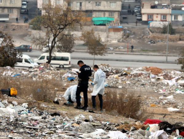 Foto - Vahşet! Kadın çantası içerisinde cenin bulundu
