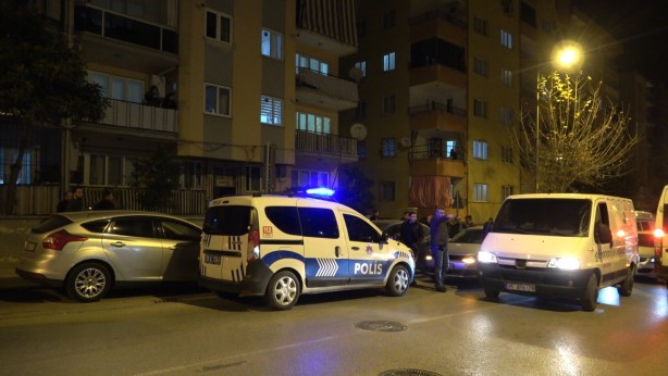 Foto - Vahşet! Karısını önce eşarpla boğmaya çalıştı sonra bıçakla boğazını kesti