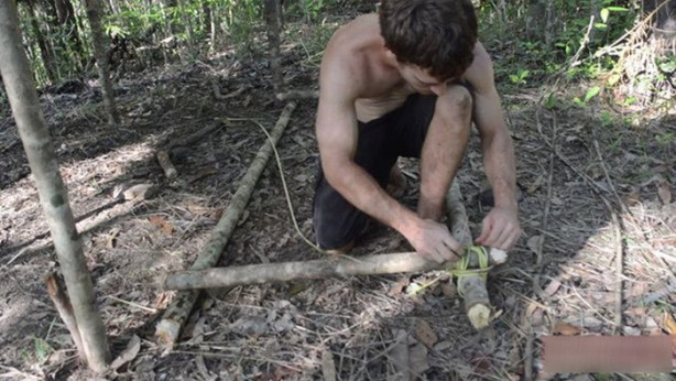 Foto - Vahşi ortamda rahat uyumak için bakın ne yaptı!