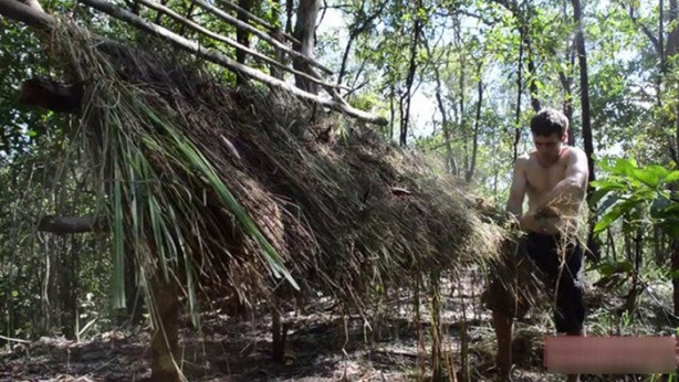 Foto - Vahşi ortamda rahat uyumak için bakın ne yaptı!