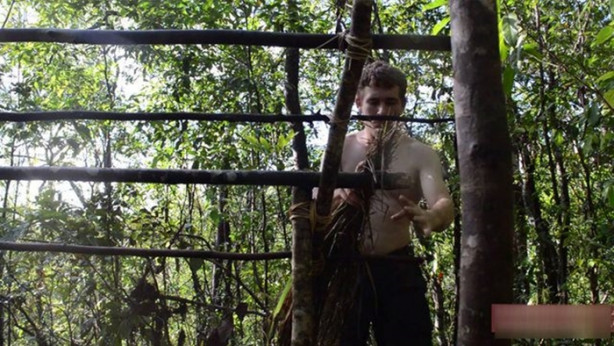 Foto - Vahşi ortamda rahat uyumak için bakın ne yaptı!