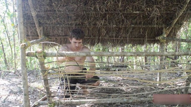 Foto - Vahşi ortamda rahat uyumak için bakın ne yaptı!