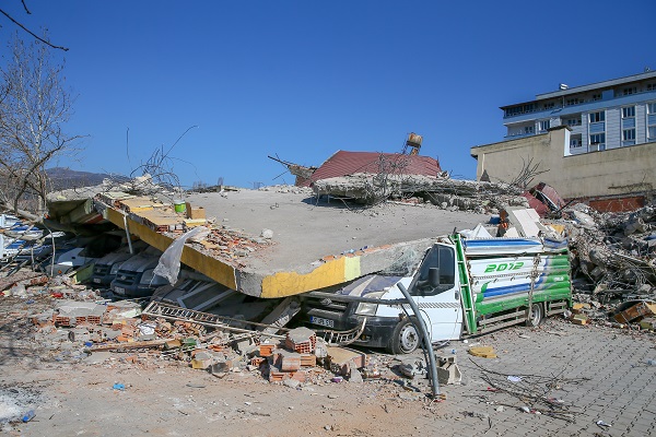 Foto - Vakit kaybetmeden uzmana danışın! Deprem sonrası bu belirtilere dikkat