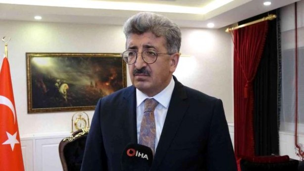 Foto - Vali ekmeğe zam girişimini durdurdu