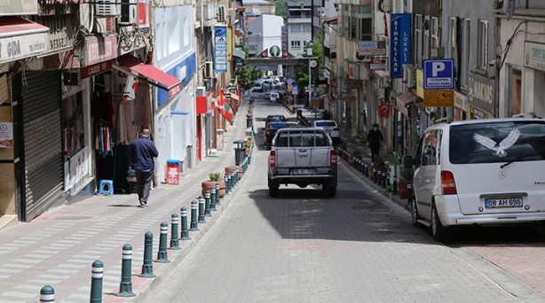 Foto - Vali'den şoke eden açıklama: Virüsü kişilere yedirmiş