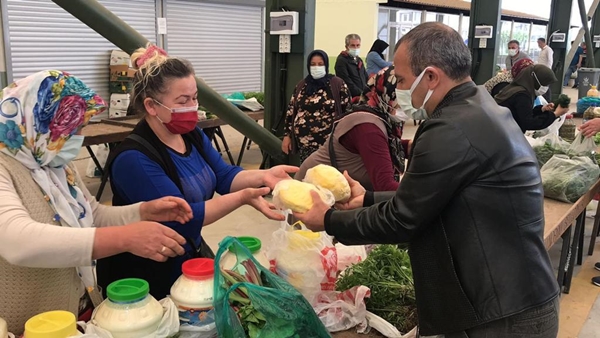 Foto - Validen takdir toplayan hareket