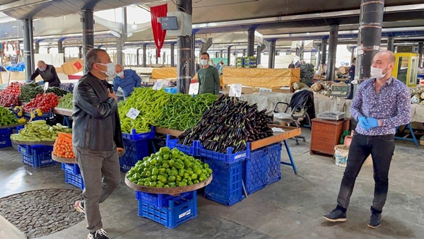 Foto - Validen takdir toplayan hareket