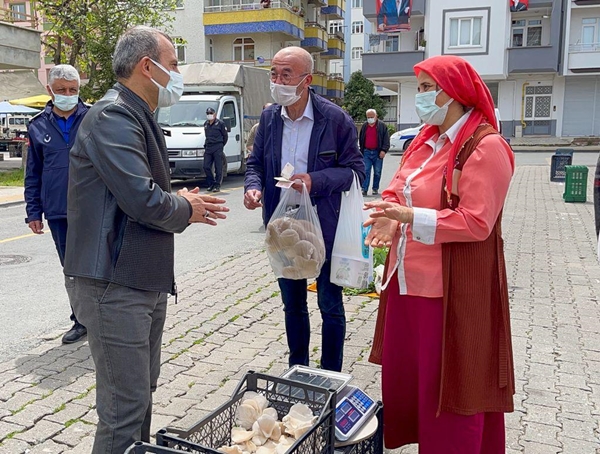 Foto - Validen takdir toplayan hareket