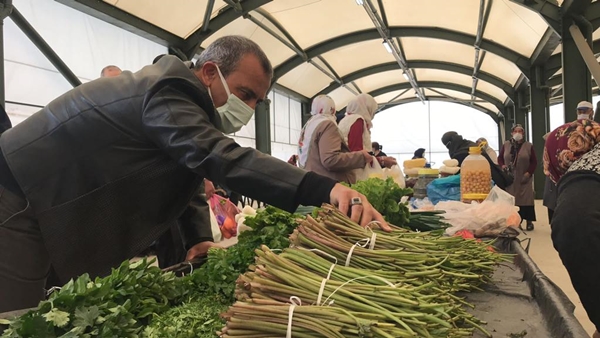 Foto - Validen takdir toplayan hareket