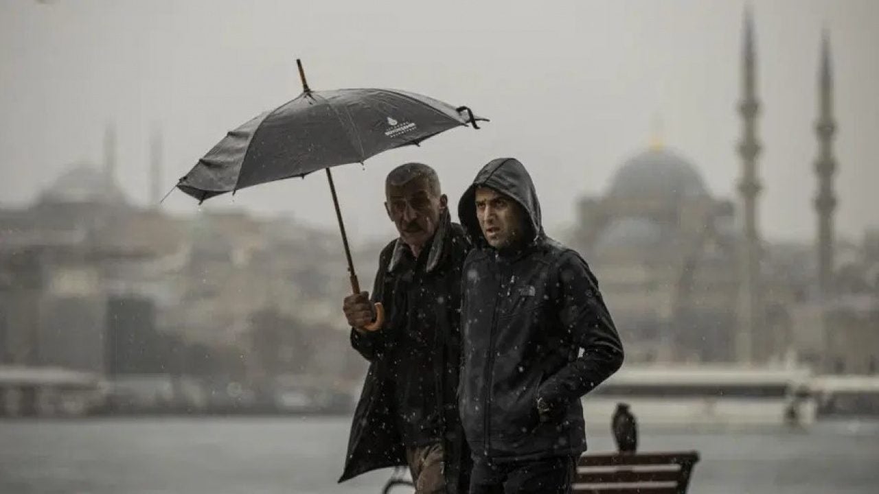 Foto - Valilik uyarı yaptı! İstanbul’da sağanak ve fırtına bekleniyor 