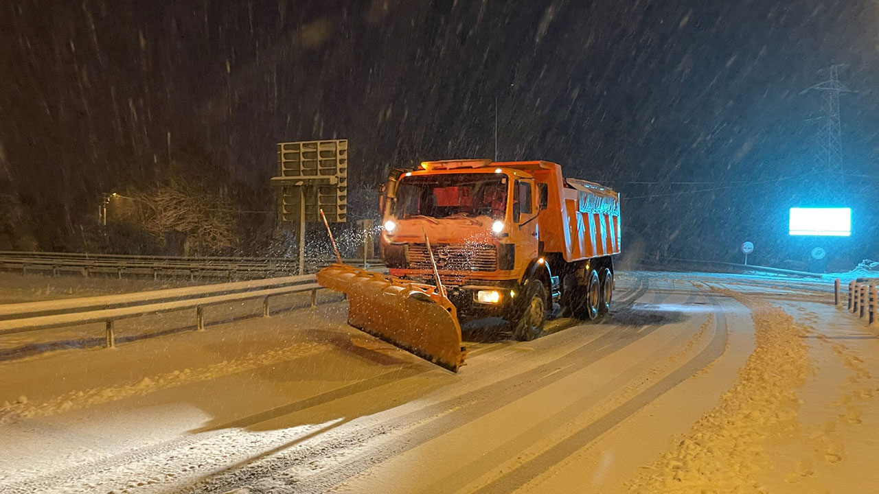 Foto - Valiliklerden peş peşe son dakika açıklamaları geliyor! Çok sayıda ilde okullar tatil edildi