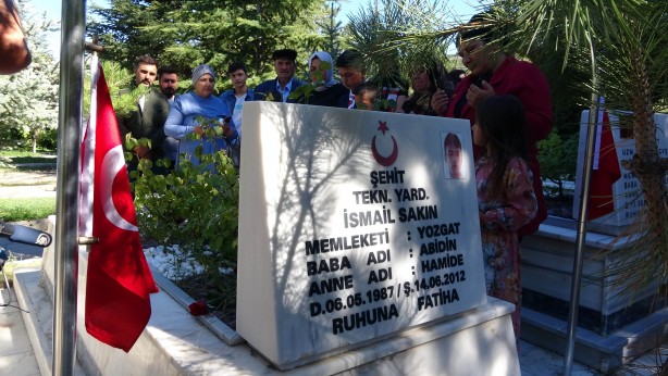 Foto - Valinin makam aracı şehit çocuklarının sünnet arabası oldu