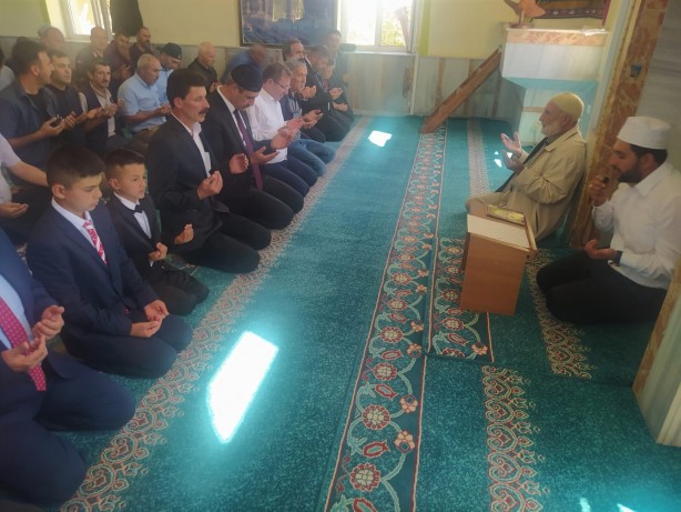 Foto - Valinin makam aracı şehit çocuklarının sünnet arabası oldu