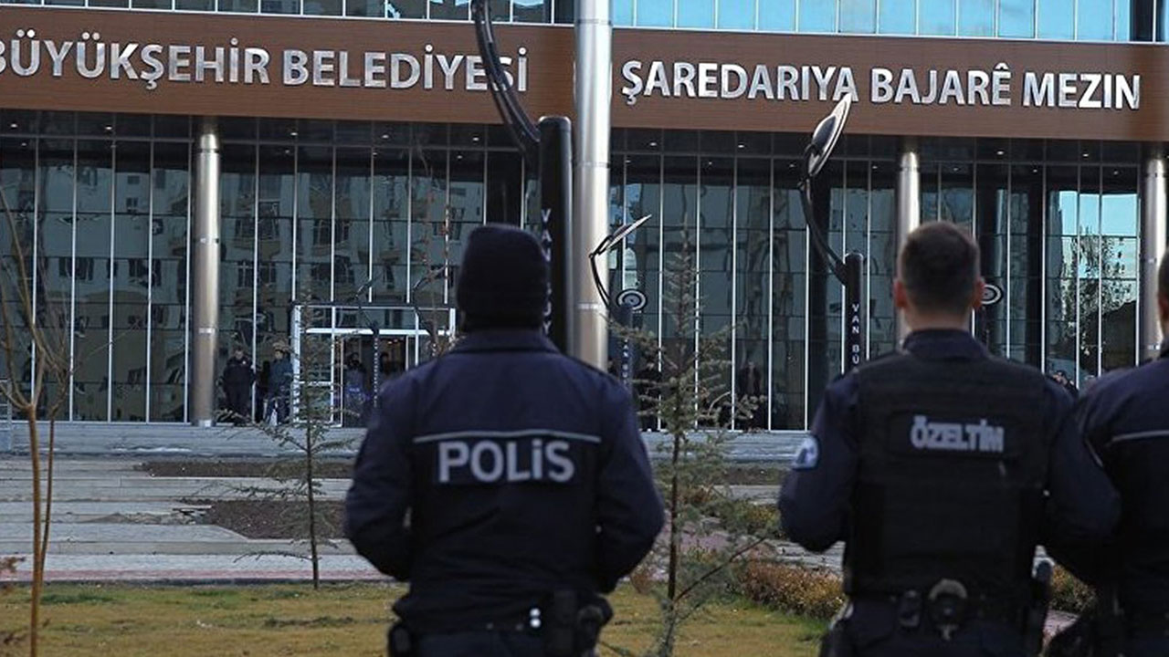 Foto - Van Büyükşehir Belediyesi’nde neler oluyor? Bedavaya dağıttılar