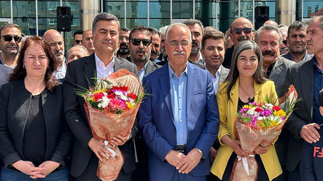 Foto - Van Büyükşehir Belediyesi’nde neler oluyor? Bedavaya dağıttılar