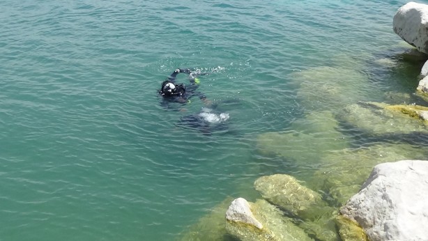 Foto - Van Gölü'nde kaybolan şahısın arama çalışmalarına helikopter desteği