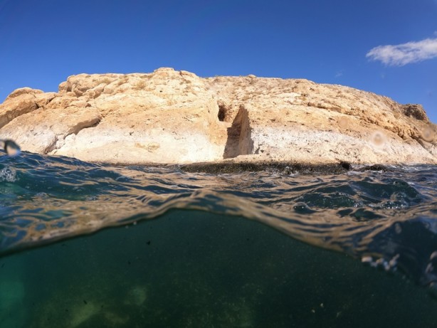 Foto - Van Gölü'nün çekilmesiyle Urartu limanı ortaya çıktı! Su altından görüntülendi