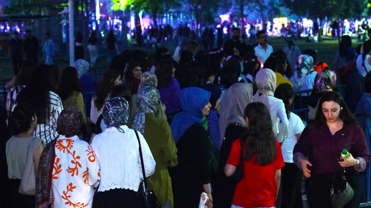 Foto - Van Kültür Yolu Festivali esnafın yüzünü güldürdü! 'Dört aylık işi bir haftada yaptık'