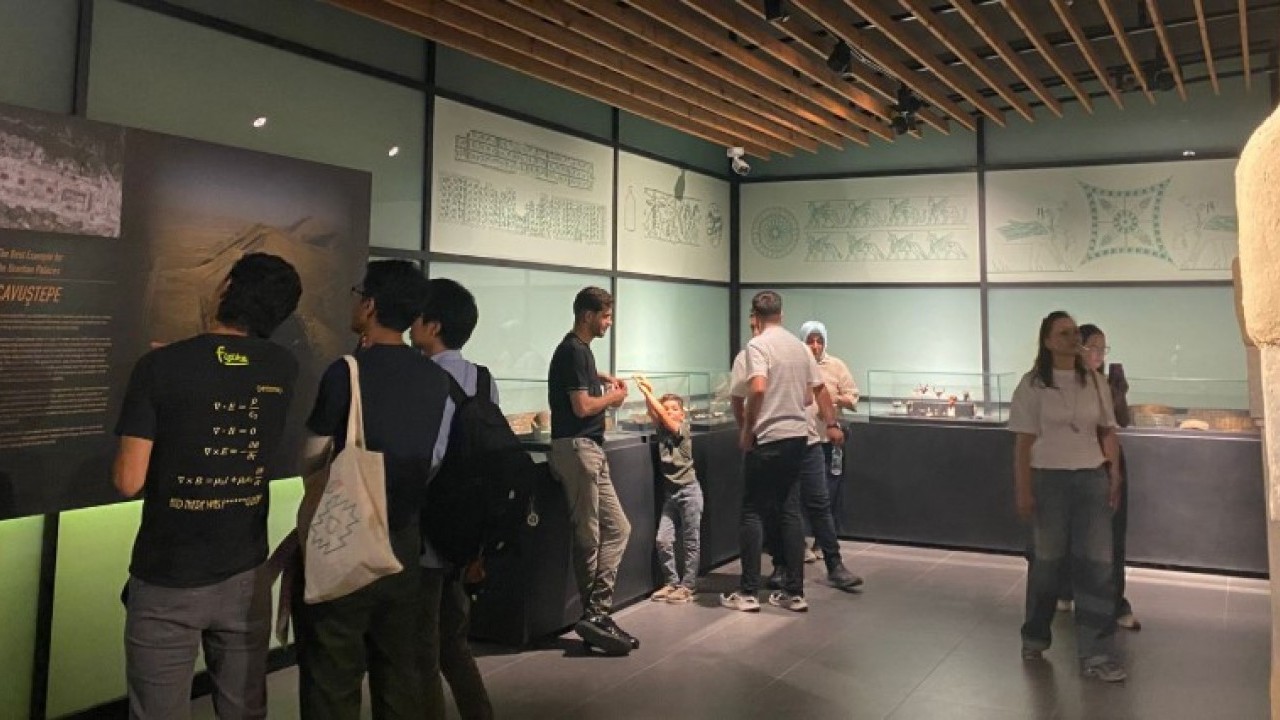 Foto - Van Kültür Yolu Festivali esnafın yüzünü güldürdü! 'Dört aylık işi bir haftada yaptık'