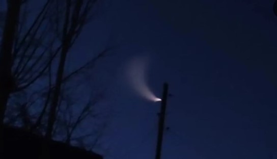 Foto - Van'da akşam saatlerinde gökyüzünde beliren ışık vatandaşları panikletti!