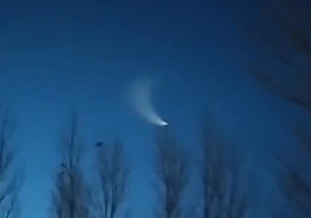 Foto - Van'da akşam saatlerinde gökyüzünde beliren ışık vatandaşları panikletti!