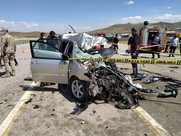 Foto - Van'da feci kaza: Ölü ve yaralılar var