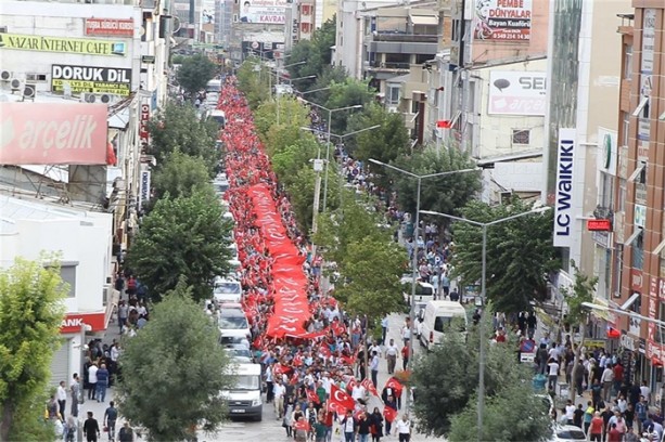 Foto - Van'da teröre lanet yürüyüşü