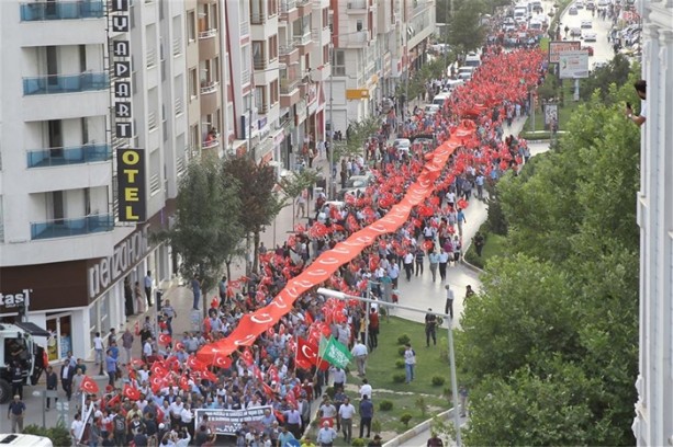Foto - Van'da teröre lanet yürüyüşü