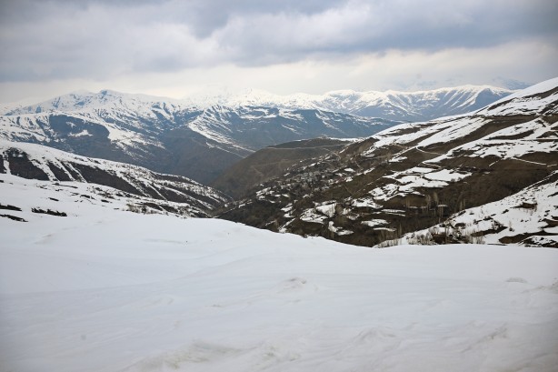 Foto - Van'ın Bahçesaray ilçesinde kar esareti altında RAMAZAN sevinci fotoğraflara böyle yansıdı! "Her yer kar, çok zor şartlarda yaşıyoruz"