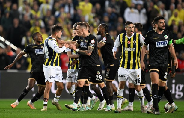 Foto - VAR nerede? Hiç hesapta olmayan puan kaybı! İptal edildi: Yeni bir ivmenin habercisi olabilir: Akıl almaz kararlar…