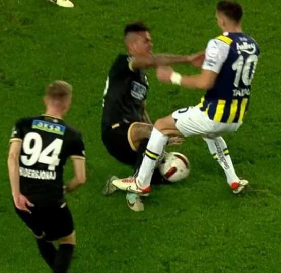 Foto - VAR nerede? Hiç hesapta olmayan puan kaybı! İptal edildi: Yeni bir ivmenin habercisi olabilir: Akıl almaz kararlar…