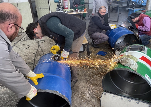 Foto - Variller depremzedeler için sobaya dönüşüyor!