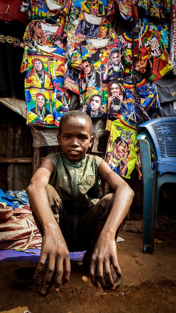 Foto - Varlık içinde yokluk! Gine’de yürek burkan görüntüler