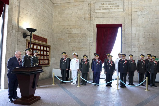 Foto - Varlıklarını AK Parti iktidarında % 77 artırdılar, Anıtkabir'e koştular!