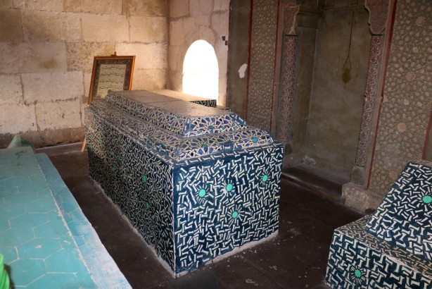 Foto - Vasiyeti ne zaman yerine getirilecek? Selçuklu sultanı hala bekliyor