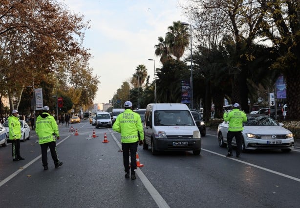 Foto - Vatan Caddesi'nde drone destekli uygulama