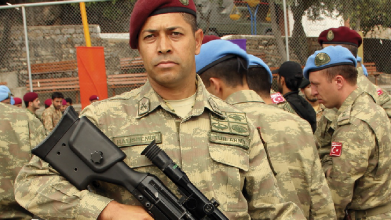 Foto - Vatan haini kimdir, Vatansever kimdir? Bir bir açıklıyoruz! Yücel Kaya