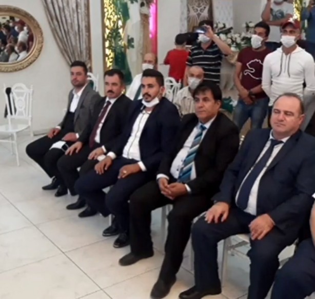 Foto - Vatandaş alana sığmadı! Ahmet Davutoğlu'na Abdüllatif Şener modeli 